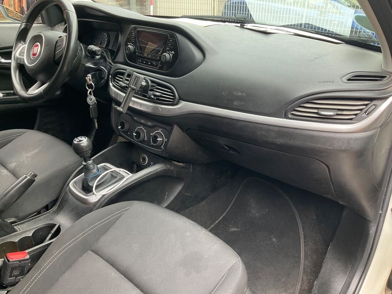 Fiat Tipo 1.6 JTDM Business wagon 2019 – снимка 27