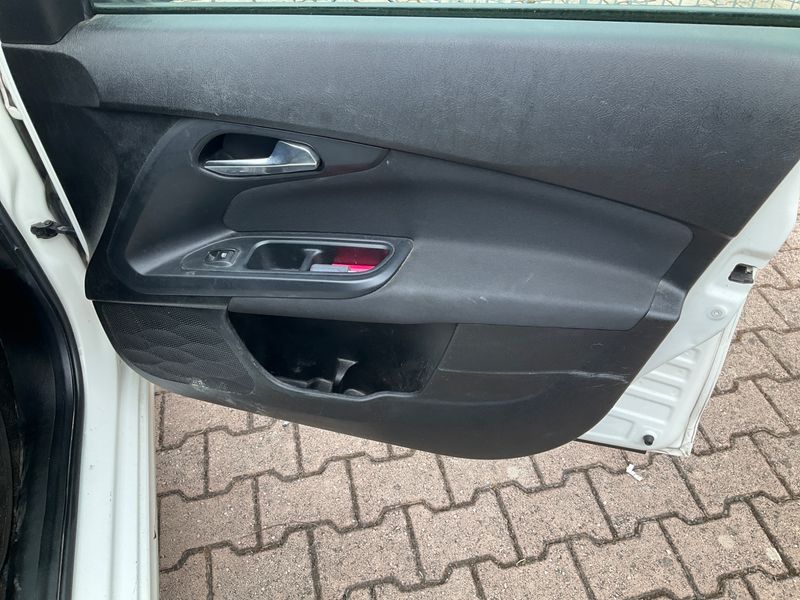 Fiat Tipo 1.6 JTDM Business wagon 2019 – снимка 25