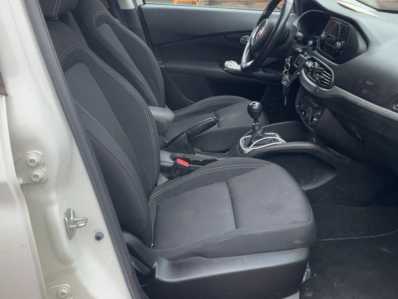 Fiat Tipo 1.6 JTDM Business wagon 2019 – снимка 19