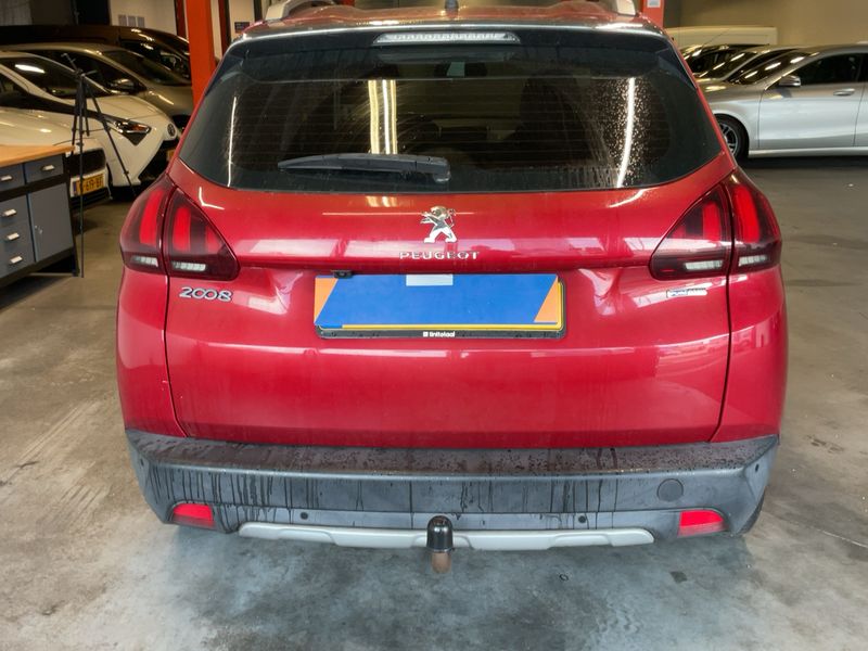Peugeot 2008 1.2 VTi Allure 2017 – снимка 7