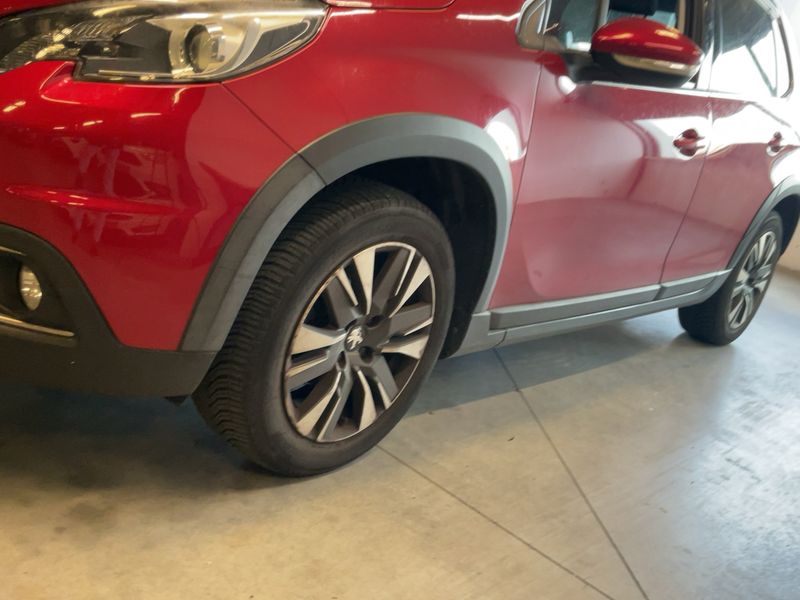 Peugeot 2008 1.2 VTi Allure 2017 – снимка 2