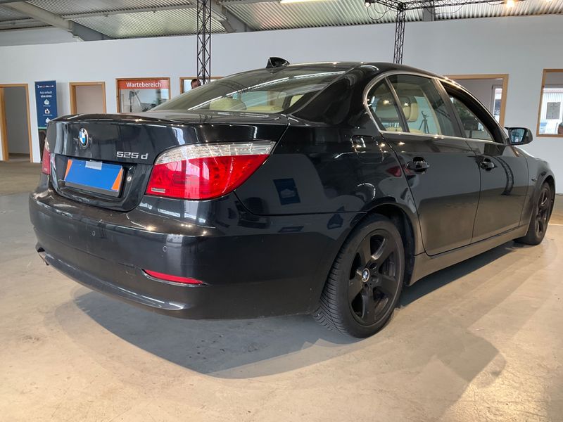 BMW 5er 525d 2009 – снимка 2