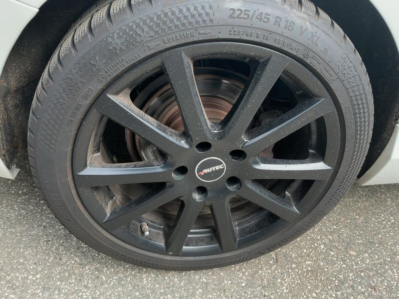 BMW 1er 120i Advantage 2015 – снимка 9