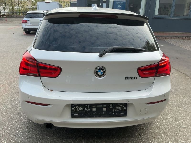 BMW 1er 120i Advantage 2015 – снимка 7