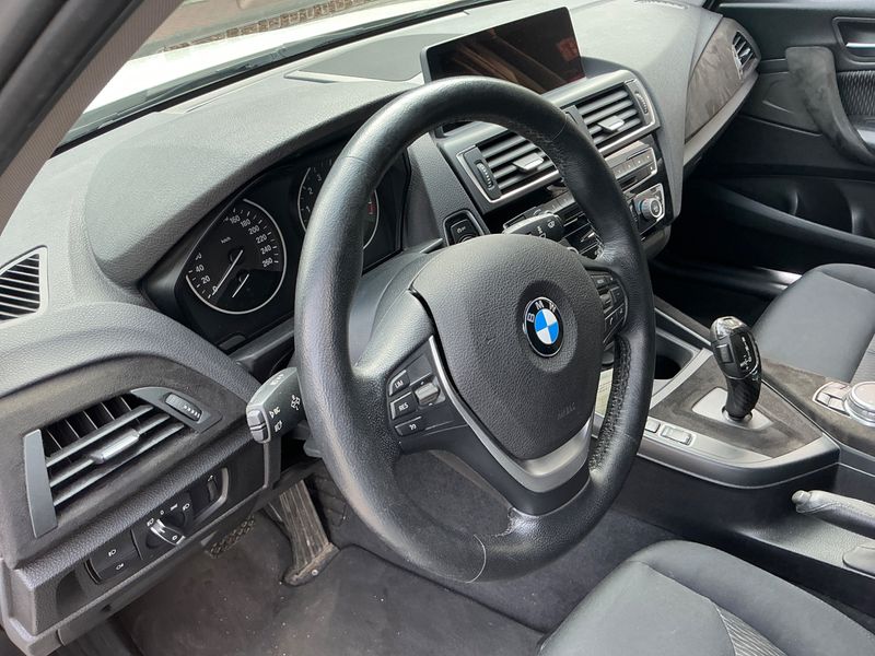 BMW 1er 120i Advantage 2015 – снимка 29