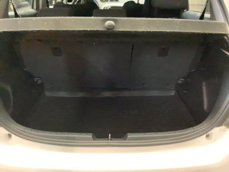 Toyota Yaris 1.5 Hybrid 2014 – снимка 15