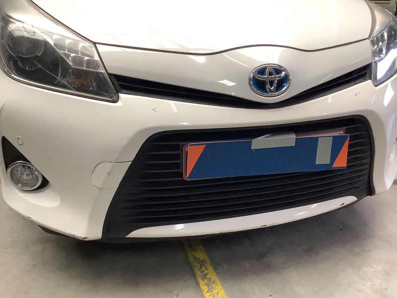 Toyota Yaris 1.5 Hybrid 2014 – снимка 38