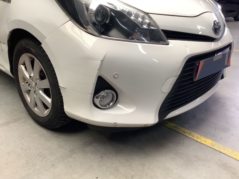Toyota Yaris 1.5 Hybrid 2014 – снимка 37
