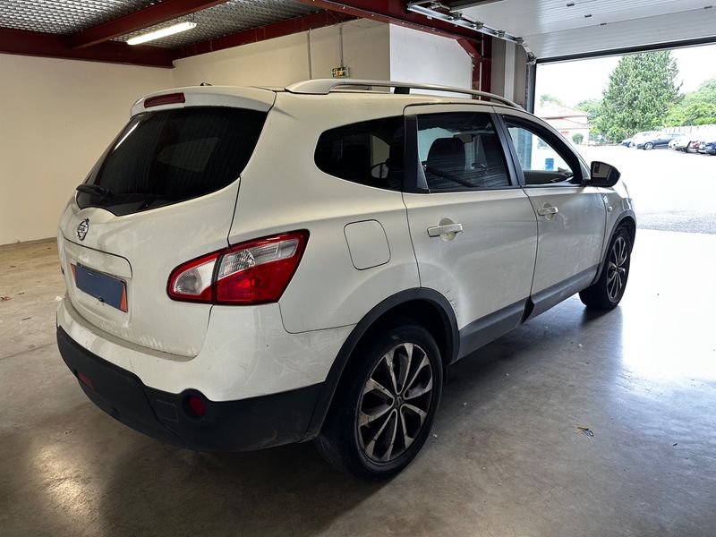 Nissan Qashqai+2 2.0 dCi Tekna 2010 – снимка 2