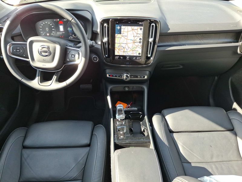 Volvo XC40 1.5 T5 Recharge Plug-in Hybrid Plus Dark 2WD 2022 – снимка 11