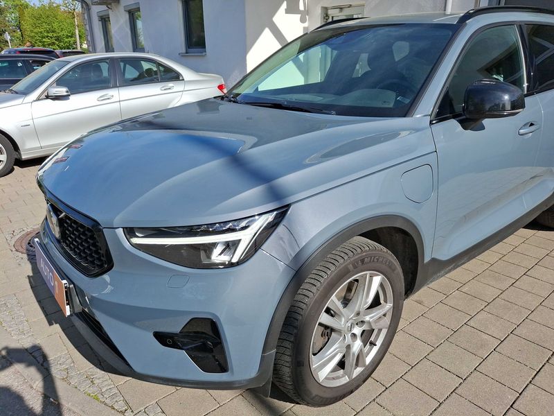 Volvo XC40 1.5 T5 Recharge Plug-in Hybrid Plus Dark 2WD 2022 – снимка 2