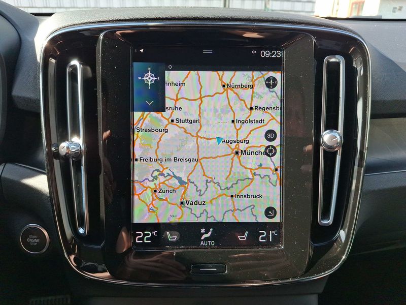 Volvo XC40 1.5 T5 Recharge Plug-in Hybrid Plus Dark 2WD 2022 – снимка 13