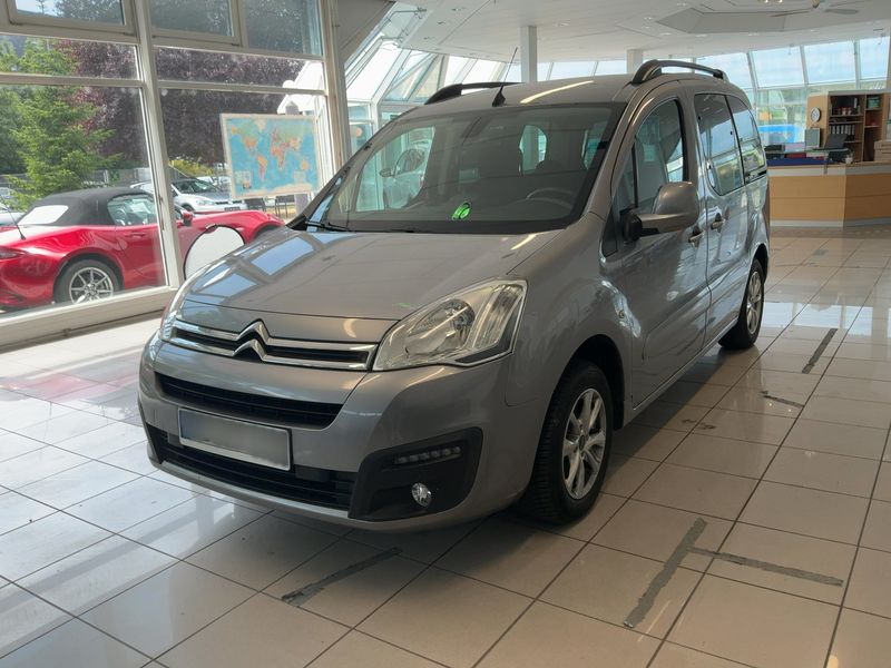 Citroen Berlingo 1.6 Blue-HDi Shine 2017 – снимка 1