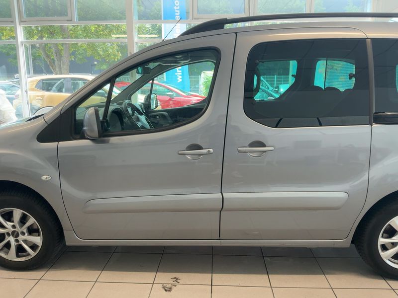 Citroen Berlingo 1.6 Blue-HDi Shine 2017 – снимка 4