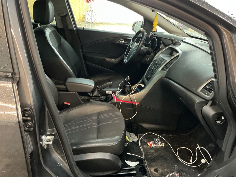 Opel Astra 1.4 150 Jahre Opel 2012 – снимка 3