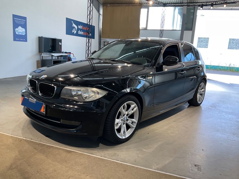 BMW 1er 120d 2010 – снимка 1