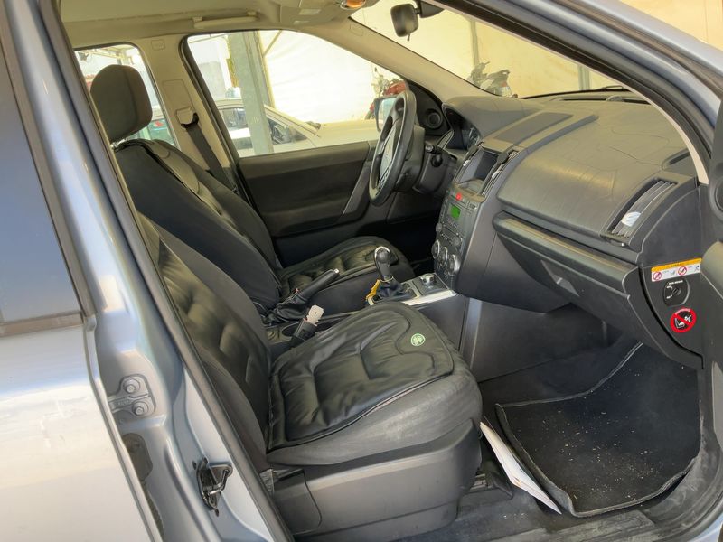 Land Rover Freelander 2.2 Td4 S 2008 – снимка 16