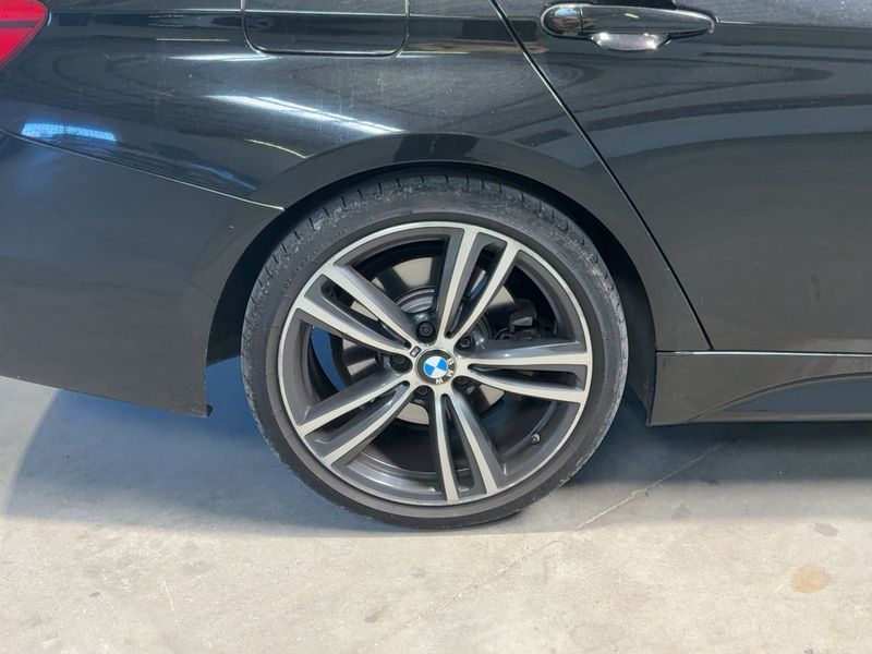 BMW 3er 330d xDrive M Sport 2016 – снимка 19