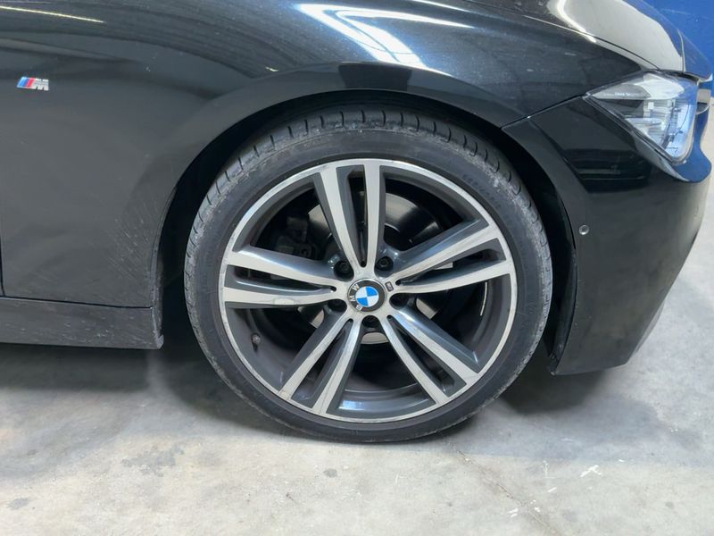 BMW 3er 330d xDrive M Sport 2016 – снимка 20