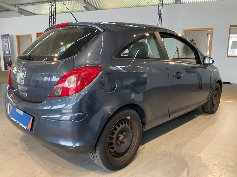 Opel Corsa 1.2 Cosmo 2008 – снимка 2