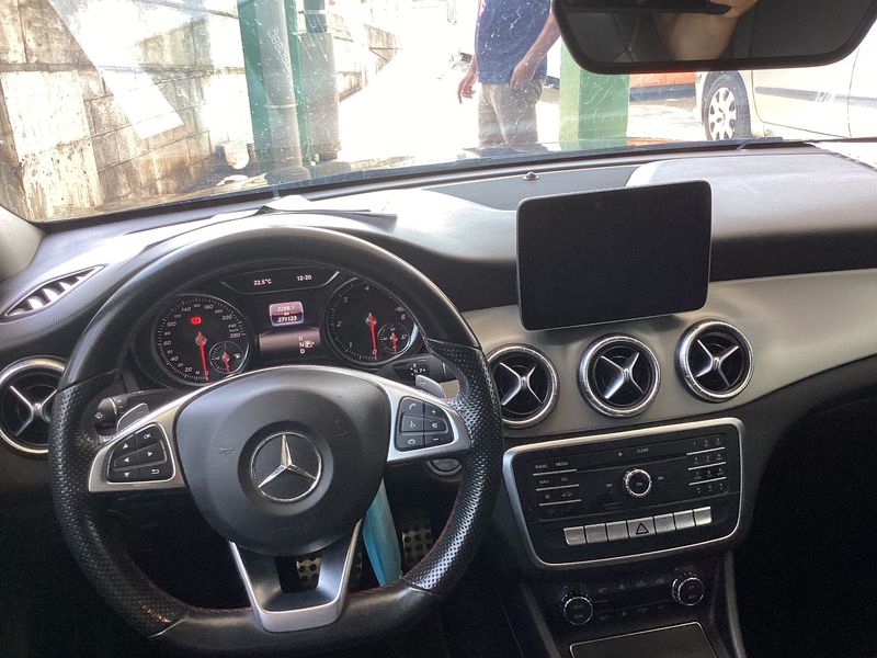 Mercedes-Benz CLA-Klasse CLA 200 d AMG Line 2017 – снимка 17