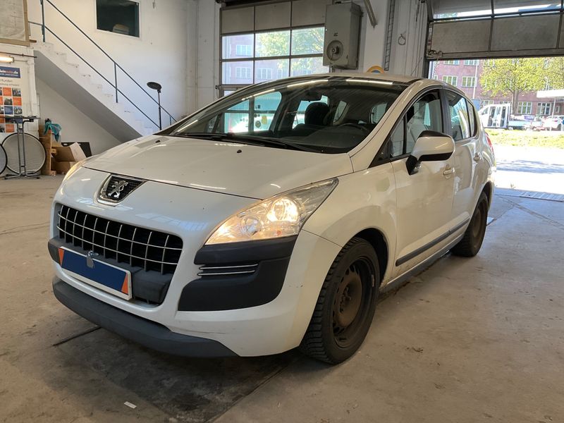 Peugeot 3008 1.6 Tendance 2010 – снимка 1
