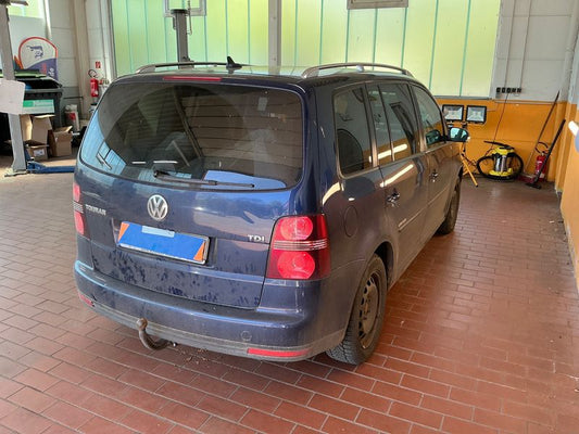 Volkswagen Touran 1.9 TDI United 2008 – снимка 2