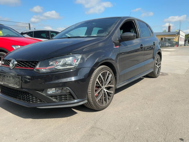 Volkswagen Polo 1.8 TSI GTI BlueMotion Tech 2017 – снимка 2