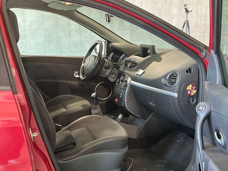 Renault Clio 1.5 dCi Authentique 2010 – снимка 3