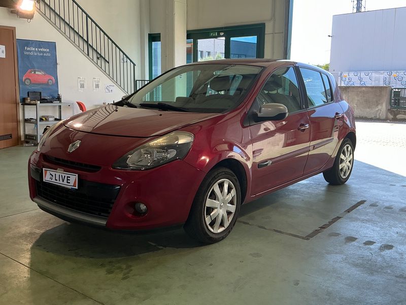 Renault Clio 1.5 dCi Authentique 2010 – снимка 1