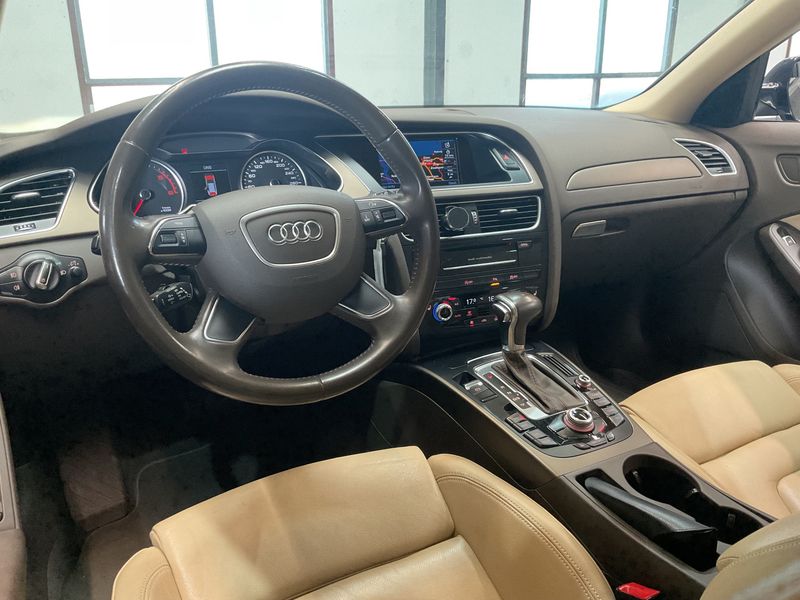Audi A4 2.0 TDI Attraction 2014 – снимка 12