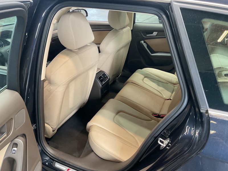 Audi A4 2.0 TDI Attraction 2014 – снимка 14
