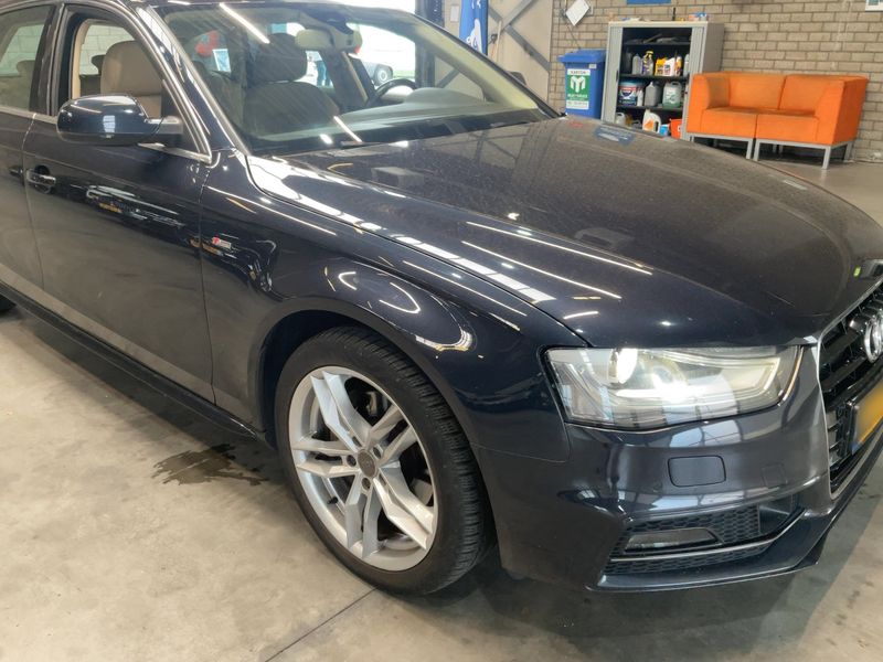 Audi A4 2.0 TDI Attraction 2014 – снимка 8