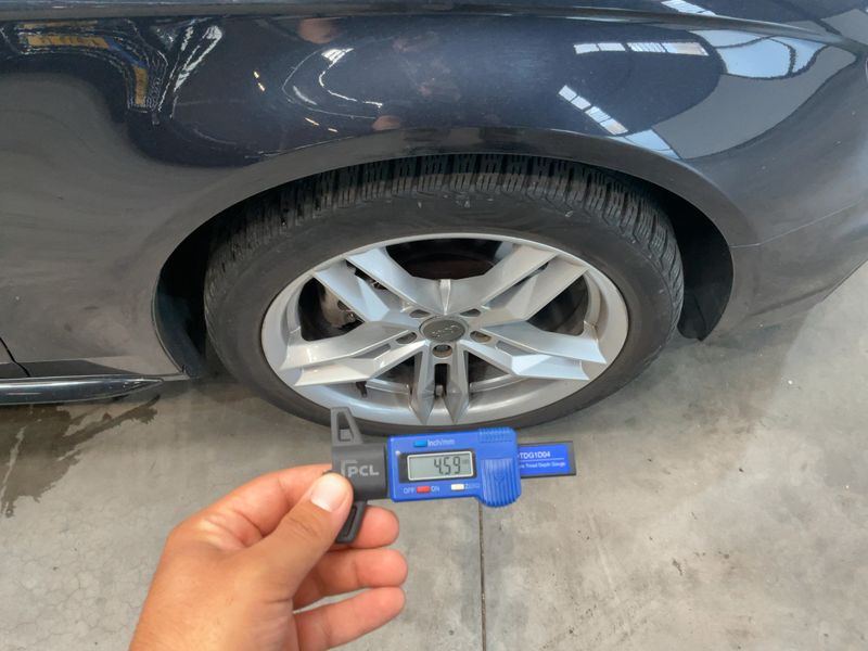 Audi A4 2.0 TDI Attraction 2014 – снимка 19