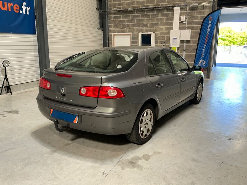Renault Laguna 1.9 dCi Confort Expression 2006 – снимка 2