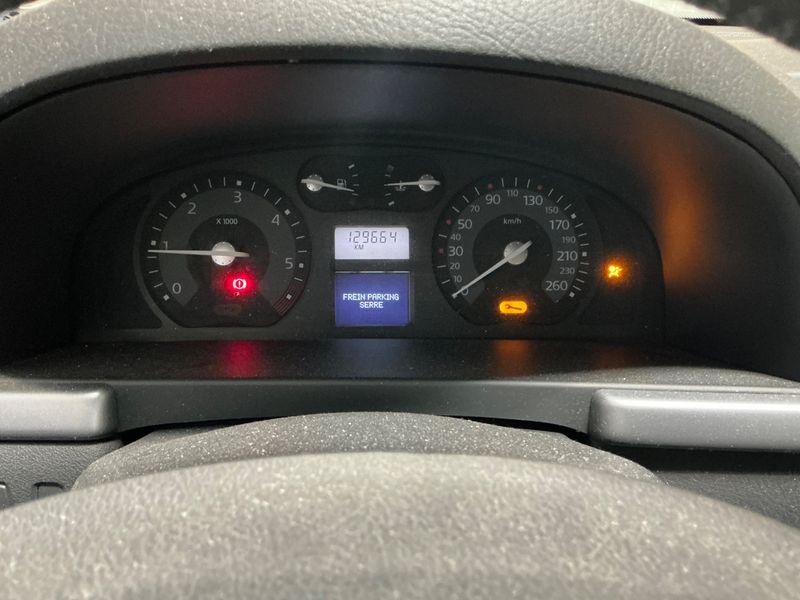 Renault Laguna 1.9 dCi Confort Expression 2006 – снимка 4