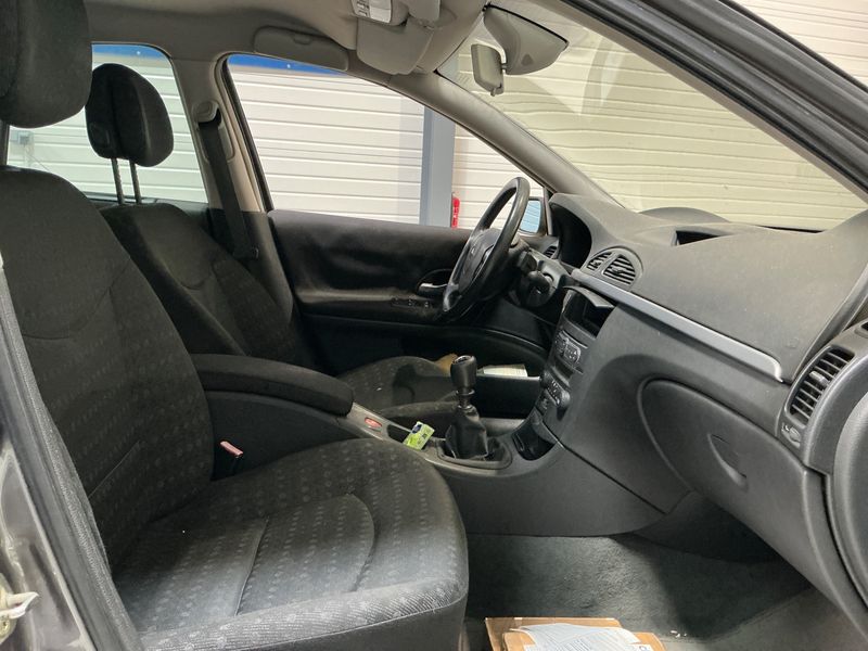 Renault Laguna 1.9 dCi Confort Expression 2006 – снимка 3