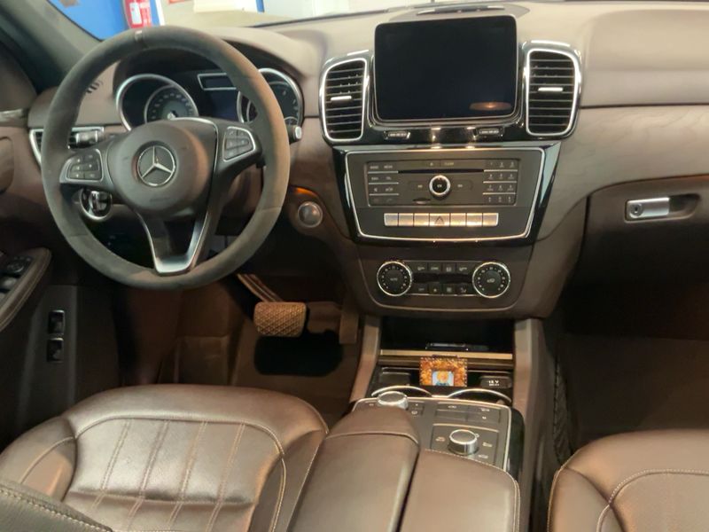Mercedes-Benz GLE-Klasse GLE 400 4Matic AMG Line 2017 – снимка 18