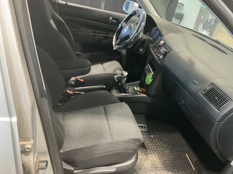 Volkswagen Golf IV 1.9 TDI 2005 – снимка 3