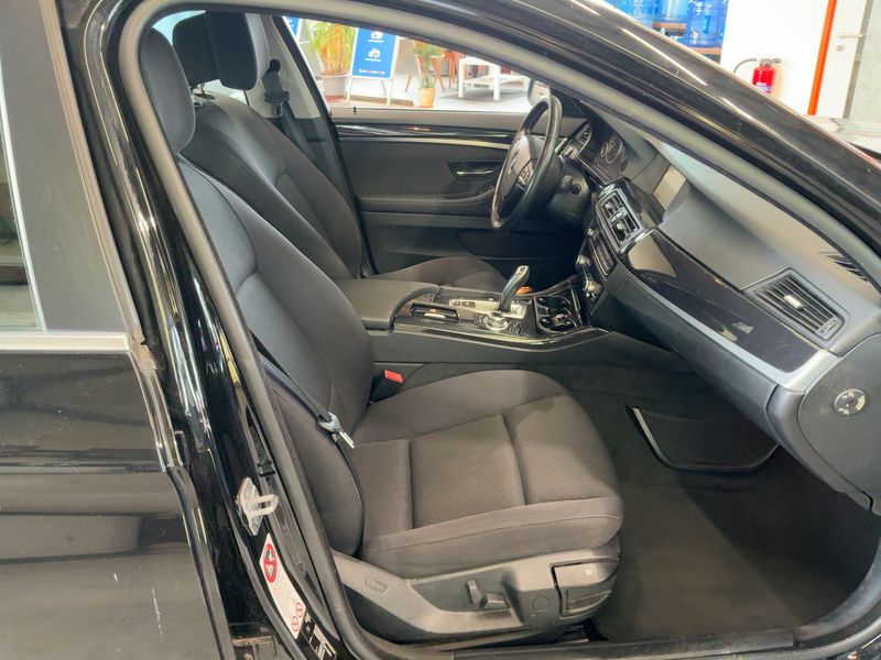 BMW 5er 520d 2013 – снимка 16
