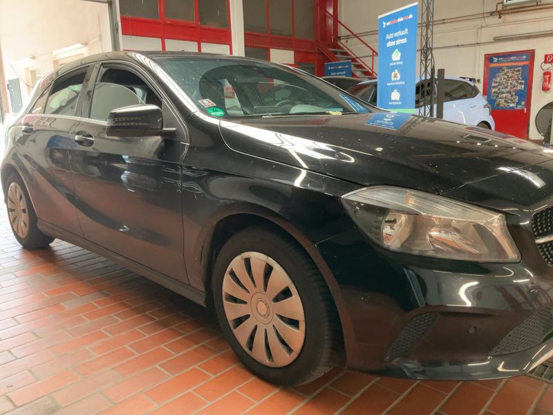 Mercedes-Benz A-Klasse A 180 CDI BlueEfficiency Style 2017 – снимка 12