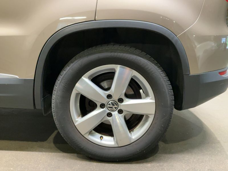 Volkswagen Tiguan 2.0 TDI Track & Style 4Motion 2011 – снимка 5