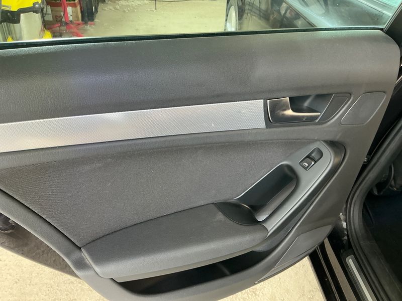 Audi A4 2.0 TDI Ambition 2011 – снимка 34