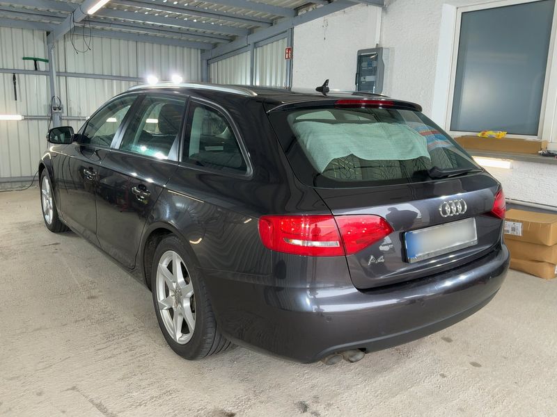 Audi A4 2.0 TDI Ambition 2011 – снимка 6