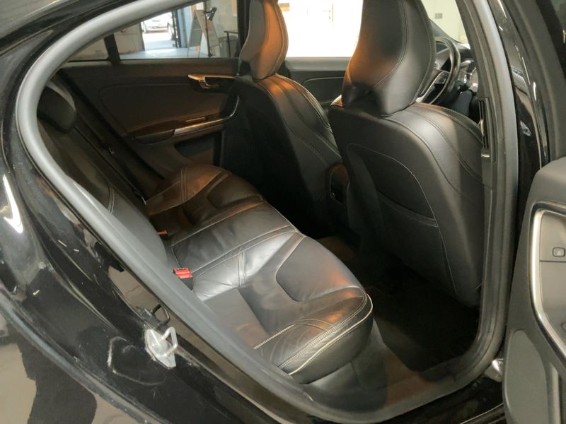 Volvo S60 2.0 D4 Momentum 2017 – снимка 20