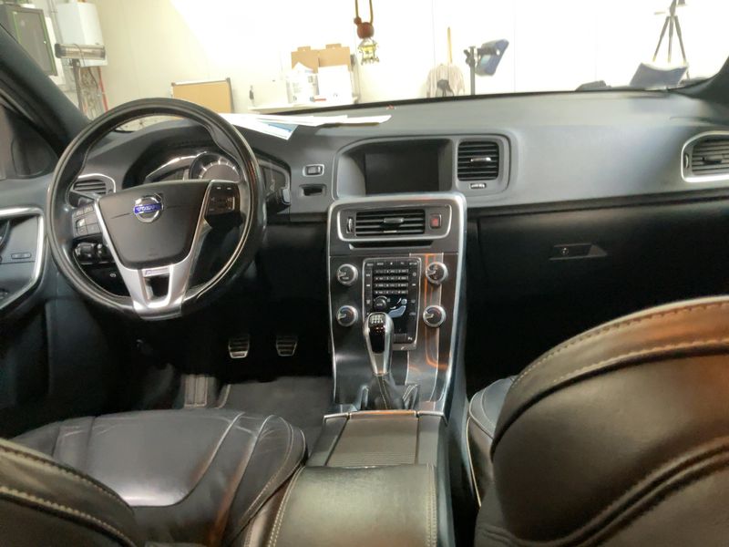 Volvo S60 2.0 D4 Momentum 2017 – снимка 18