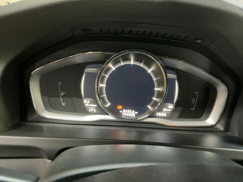 Volvo S60 2.0 D4 Momentum 2017 – снимка 19