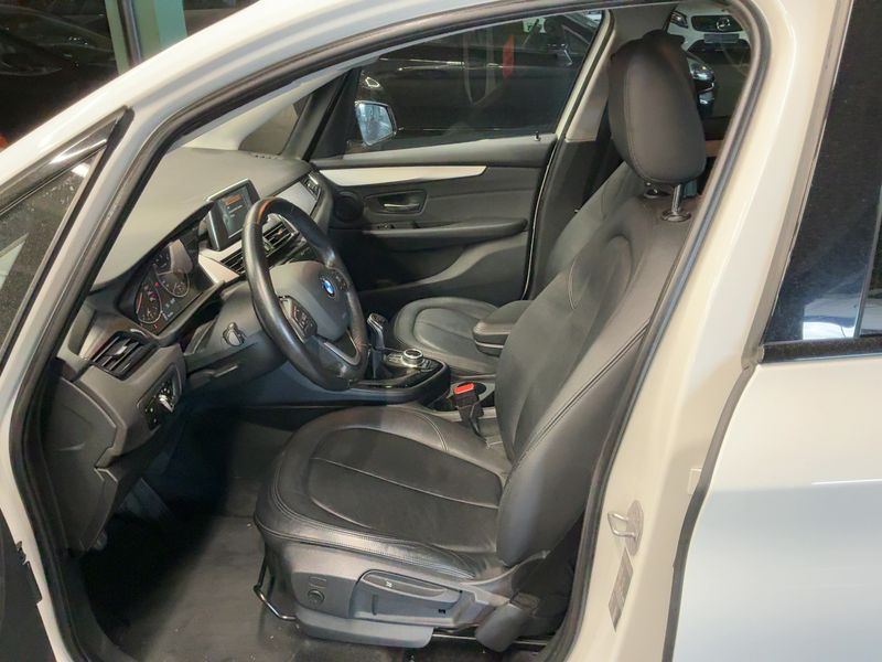 BMW 2er 216i Active Tourer Advantage 2016 – снимка 17