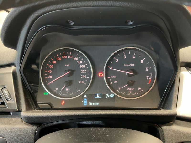 BMW 2er 216i Active Tourer Advantage 2016 – снимка 19