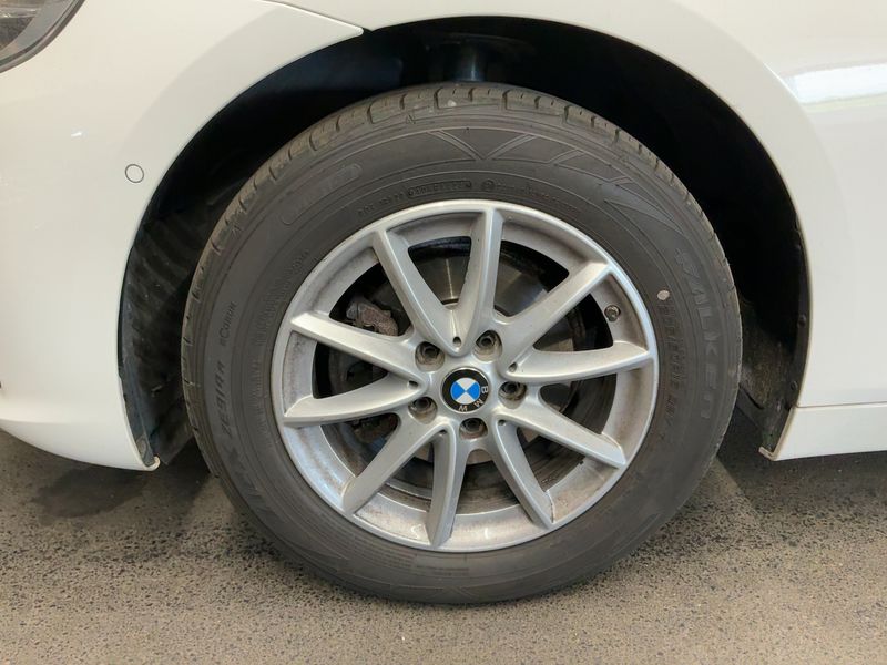 BMW 2er 216i Active Tourer Advantage 2016 – снимка 3